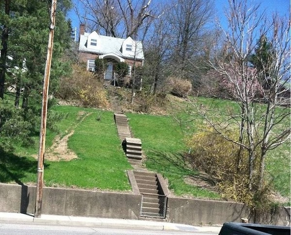 1. "Ступеньки в моем городе. КАК? Как это получилось?!"