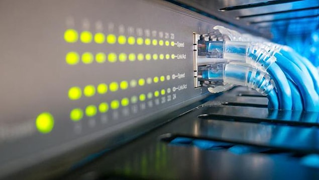 Global Resource Systems'ın Pentagon'un IP adreslerini yönetmeye başladığıyla ilgili tek duyuru, Sınır Geçit Protokolü (BGP) üzerinde yer alıyor.