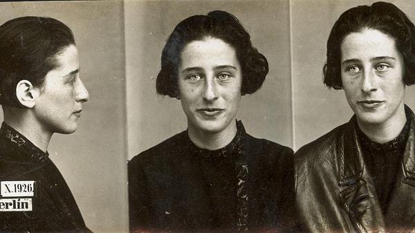 1908 yılında Almanya'nın Mühih kentinde varlıklı bir ailenin kızı olarak doğan Olga Benario'nun babası avukattı ve bunun yanı sıra bir Sosyal Demokrattı.