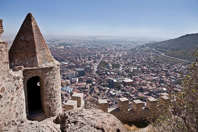6. Selçuklu hükümdarı I. Alaeddin Keykubat tüm hazinesini bu kalede saklamıştır.
