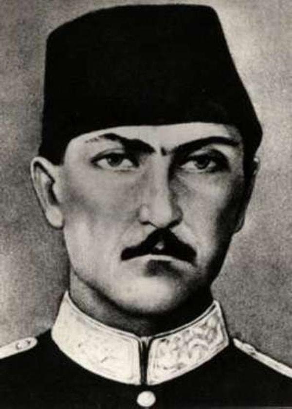 Atatürk'ün babasının soyu, Anadolu'nun Türkleşmesinde katkıları bulunan Kızıl Oğuzlardan gelmektedir.