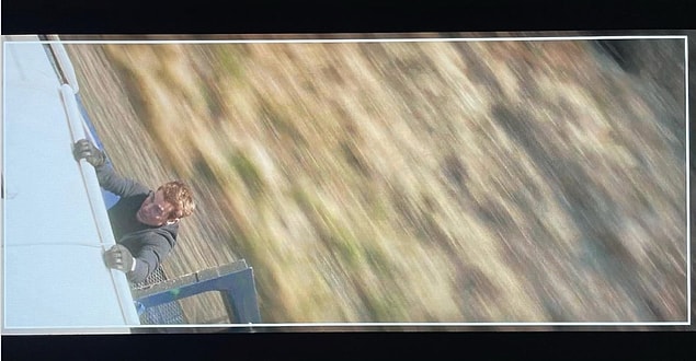 18. Mission Impossible serisinin devam filmi Mission Impossible 7'den Tom Cruse'lu yeni bir görsel paylaşıldı.
