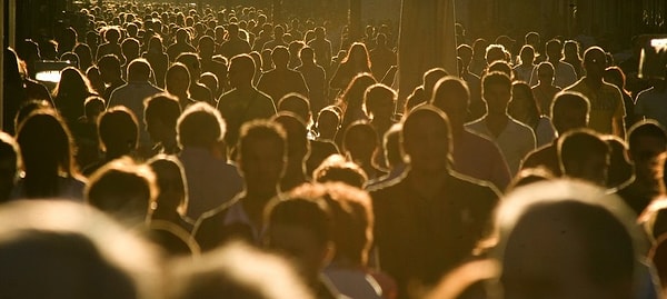 Günümüz koşullarında strese neden olan kaynakların çoğu fiziksel zarar görme temelli değildir. Ancak bu tepki atalarımız için faydalıydı.