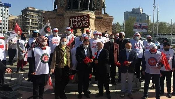 DİSK ve HAK-İŞ Cumhuriyet Anıtı'na çelenk bıraktı