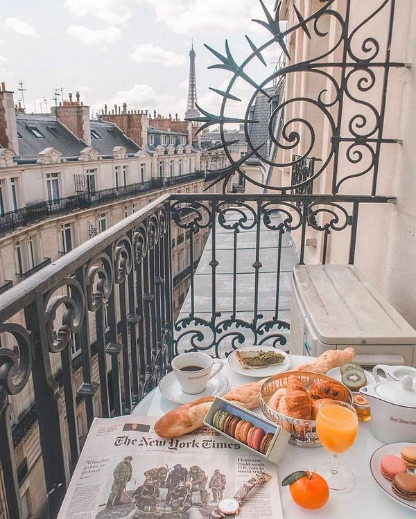 6. Завтрак в Париже