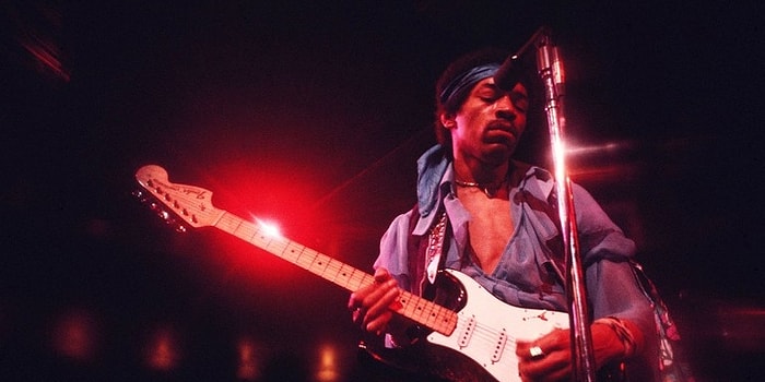 Gitaristlerin En Önde Bayrak Sallayan Dehası: 11 Efsane Şarkısıyla Jimi Hendrix