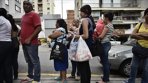 Venezuela'da Asgari Ücrete Yüzde 300 Zam: Aylık Gelir 5 TL'den 20 TL'ye Çıktı