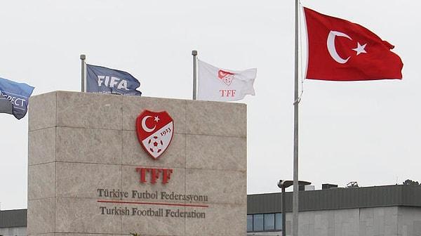 Beşiktaş’ı şampiyon yapmamak için, TFF’nin tüm kurumları ile Beşiktaş’a nasıl engel olmaya çalıştığı iddiası her gün spor basınında yazılıyor, çiziliyor, televizyonlarda konuşuluyor.