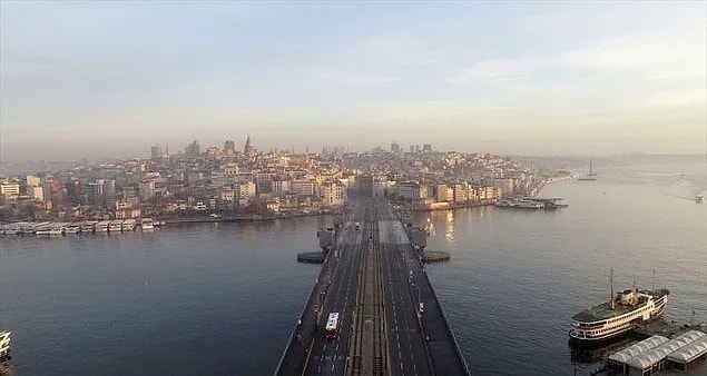 Türkiye, 29 Nisan Perşembe günü saat 19:00'da başlayan ve 17 Mayıs Pazartesi saat 05:00'e kadar sürecek olan bir tam kapanma sürecinde. İstisnalar ve çalışma izni alan 20 milyona yakın insan dışında çoğumuz evlerdeyiz.