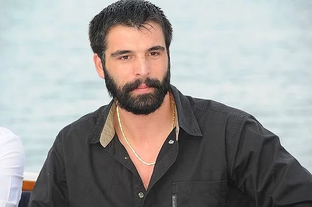 9. Adanalı dizisiyle şöhreti yakalatan Mehmet Akif Alakurt, 2015 yılında oyunculuğu bırakarak Brezilya'ya yerleşen ünlülerden.