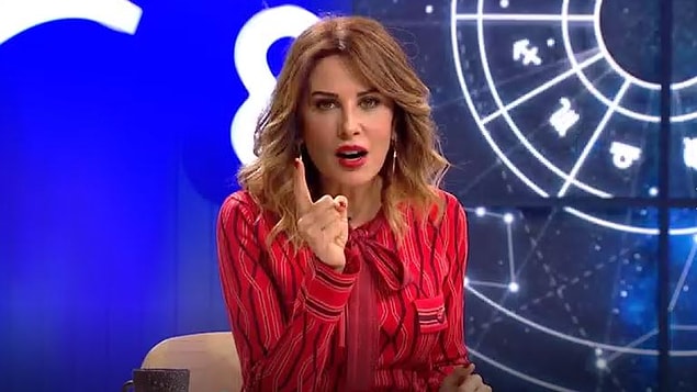 Astrolojiye olan merakı küçük yaşlarda başlayan Kazanova, astroloji eğitimi aldıktan sonra astroloji yazarlığı ve danışmanlığı yapmaya başlamış. Ünlü astrolog şu an dijital platformda Astrolojinin Şifreleri isimli bir program sunuyor.