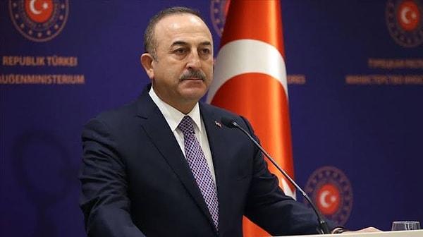 Turizm Bakanı'nın turistlere ayrıcalık tanıması daha gündemden düşmemişken bir çıkış da Dışişleri Bakanı Mevlüt Çavuşoğlu'ndan geldi.
