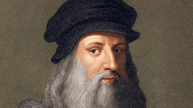 17. Leonardo da Vinci bir eli ile yazı yazarken diğer eli ile resim çizebiliyormuş.
