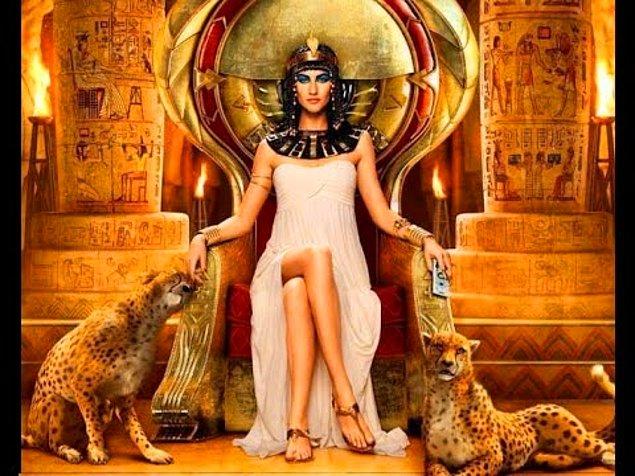 16. Kleopatra tam 9 dil biliyordu.