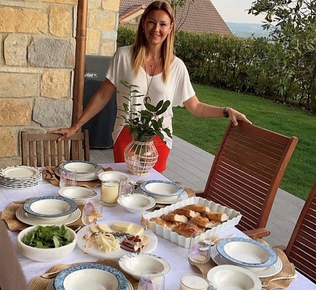 Yine Bir Pınar Altuğ Klasiği