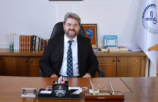 Biçer, konuyu ilettiği İl Müftüsü Mustafa Soykök'ün kendisine, “Konuyla alakalı inceleme ve soruşturma başlatacağız. Uyarılarınız için teşekkür ederim. İl geneli bir durum değil, zannımca cami görevlimiz eski bir kasideyi okumuş. Gerekli işlemi yapıyoruz. Sadece o camide bu yanlışlık yapılmış” açıklaması yaptığını aktardı.