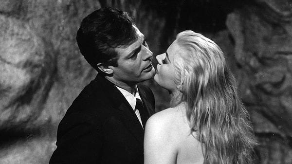 18. La Dolce Vita (1960)