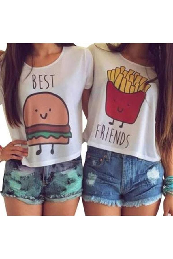 12. Arkadaşlarınızla hamburger ve patates ikilisi gibiyseniz ikonik tişörtleri almak için can atacaksınız!
