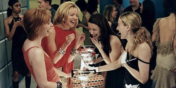 “Hayat karmaşık hale gelmeye başladığında yapılacak tek bir şey vardır: Şahane bir partiye katılmak!” -Carrie Bradshaw