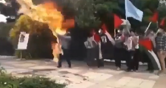 Filistin'e Destek Eylemi Yapıp İsrail Bayrağı Yakmak İsteyen Kişi Kendini Yaktı