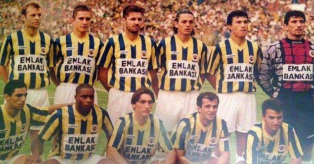 11. 1995-1996 sezonunun son haftasına rakibi Trabzonspor'un 2 puan önünde lider giren Fenerbahçe, Vanspor'u deplasmanda 3-0 yenip şampiyon oldu.