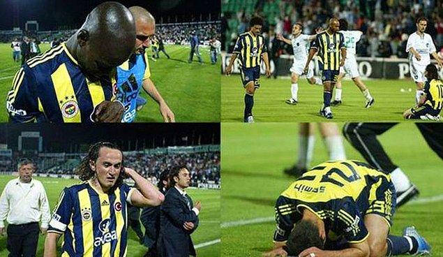13. 2005-2006 sezonunun son haftasına rakibi Galatasaray'ın averajla önünde giren Fenerbahçe, Denizlispor ile 1-1 berabere kalınca Galatasaray şampiyon oldu.
