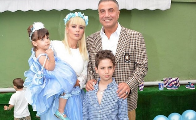 Mina'nın annesi Özge Peker bugün sosyal medya hesabından yaptığı paylaşımla bizleri epeyce şaşırttı.