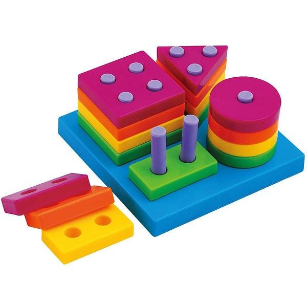 14. Tanny Geometrik Zeka Bulmacası oyunu ile çocuğunuz hangi şeklin hangi alana yerleşmesi gerektiğini düşünerek muhakeme yeteneğini geliştirebilir.