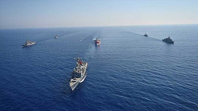 Türk Deniz Kuvvetleri'nin 149 adet aracı olduğu kaydedilen endekste Türkiye'nin savunma bütçesinin 17 milyar 300 milyon dolar olduğu bilgisi paylaşıldı.