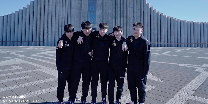 RNG Takımı Üst Koridoru Xiaohu : ''Neden Tüm Takımların ve Oyuncuların Beni Hedef Aldığını Anlayamıyorum''