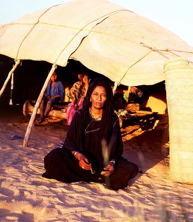 16. 2015 yılında, Tuareg bir müzisyen Tamaşek dilinde müzikal şekilde hikayesini anlatmıştır.
