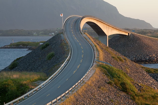 19. Storseisundet Köprüsü - Averøya, Norveç