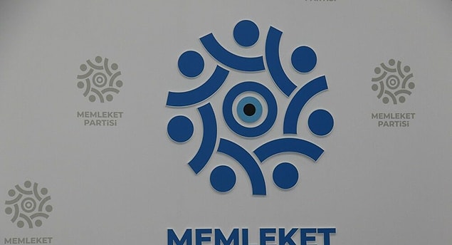 En son resmi logo olarak mavi ve nazar boncuğu figürleriyle dikkat çeken bu logo duyuruldu.