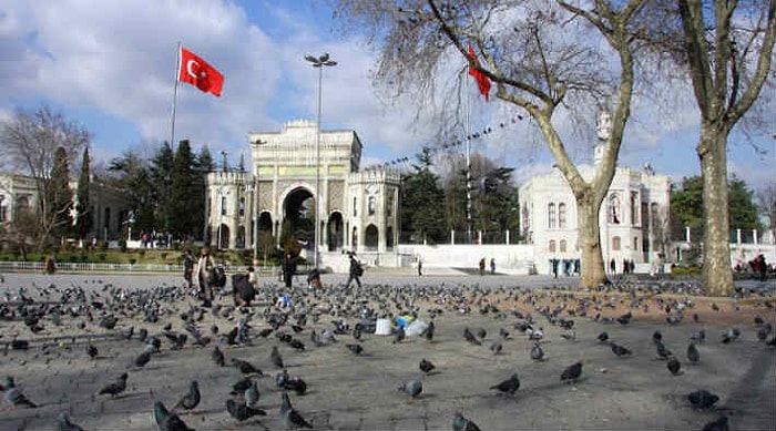 YÖK'ten Üniversitelerde Yüz Yüze Eğitim Açıklaması: Öğrenciler ve Personel İçin Aşı Talep Edildi