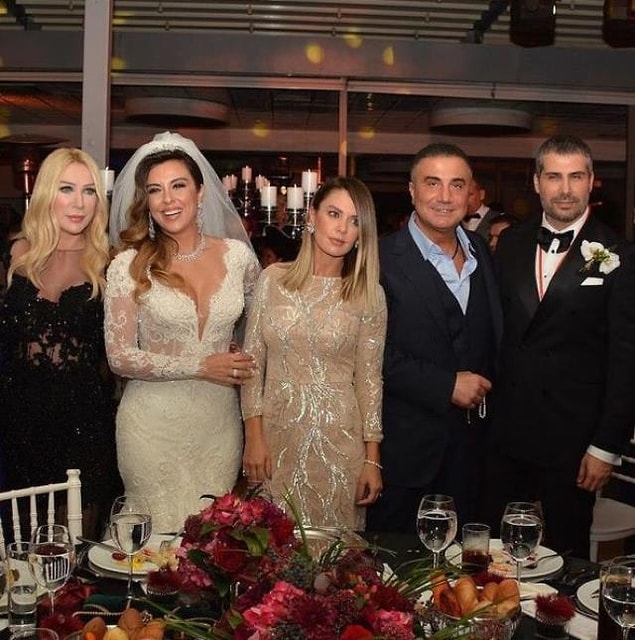 18. Seda Sayan ve Aslıhan Hünel
