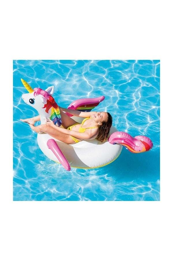 6. Instagram'da hala bu Unicorn yataklarla fotoğrafınız yoksa bu yaz olsun.
