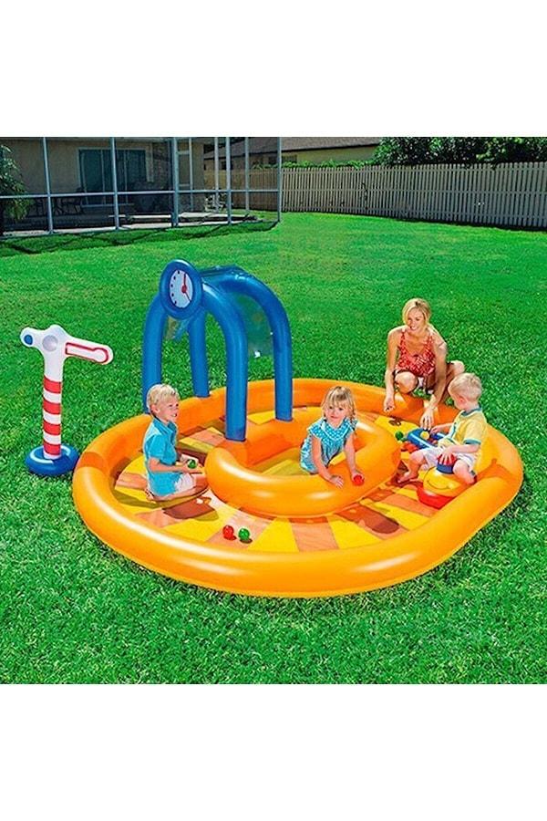 14. Çocukların saatlerce sıkılmadan vakit geçireceği bir oyun havuzu.