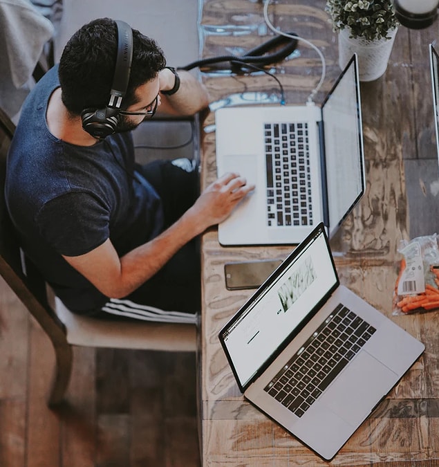 4. Kişisel bir internet sitesi oluşturmak: