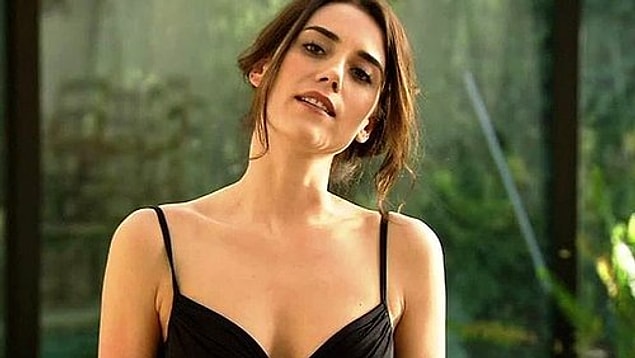 7. Ünlü oyuncu Cansu Dere 'Kendime değer verdiğim için fazla arkadaşım yok' açıklamasında bulundu.