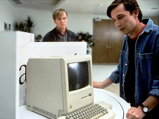 Silikon Vadisinin Korsanları, 1999