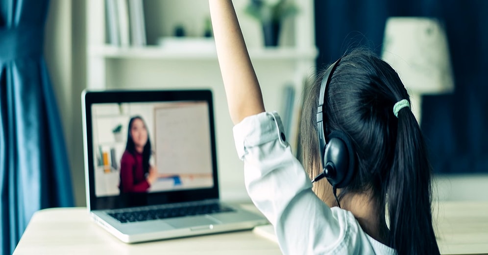 Ercan Altuğ Yılmaz Yazio: Uzaktan Eğitimi Yakınlaştıran Oyun ve Oyunlaştırma Uygulamaları