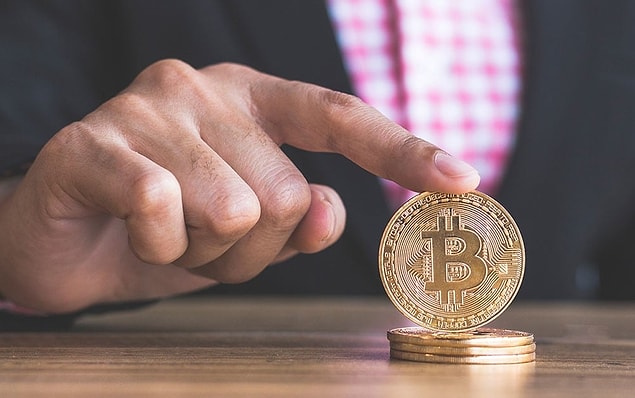Mesela Bitcoin, Satoshi Nakamoto tarafından 2008 yılında böyle detaylı bir white paper yayımlanmasıyla piyasaya sürülmüştü.