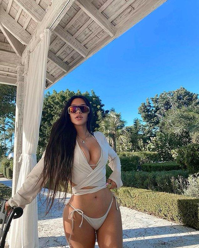 Kardashian ailesi, her yaz olduğu gibi bu yaz da plaj modasının öne çıkan trendlerini belirlemeye devam ediyor.