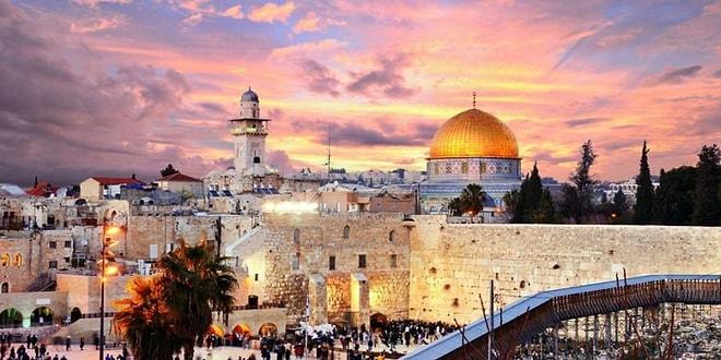 Burçak Yüce Yazio: Kudüs Aynadır Görene