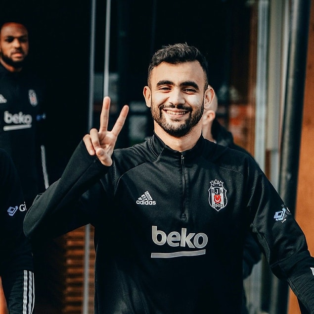 Sağ Kanat: Rachid Ghezzal