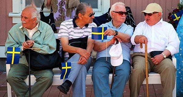 9. Aile bağları güçlü olmadığı için pek çok İsveçli yaşlanınca huzurevine yerleşiyor.