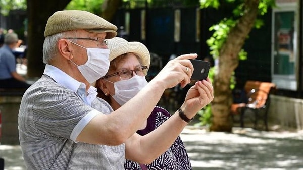 65 Yaş Üstü Sokağa Çıkma Yasağı Hangi Saatler Arasında Uygulanacak?