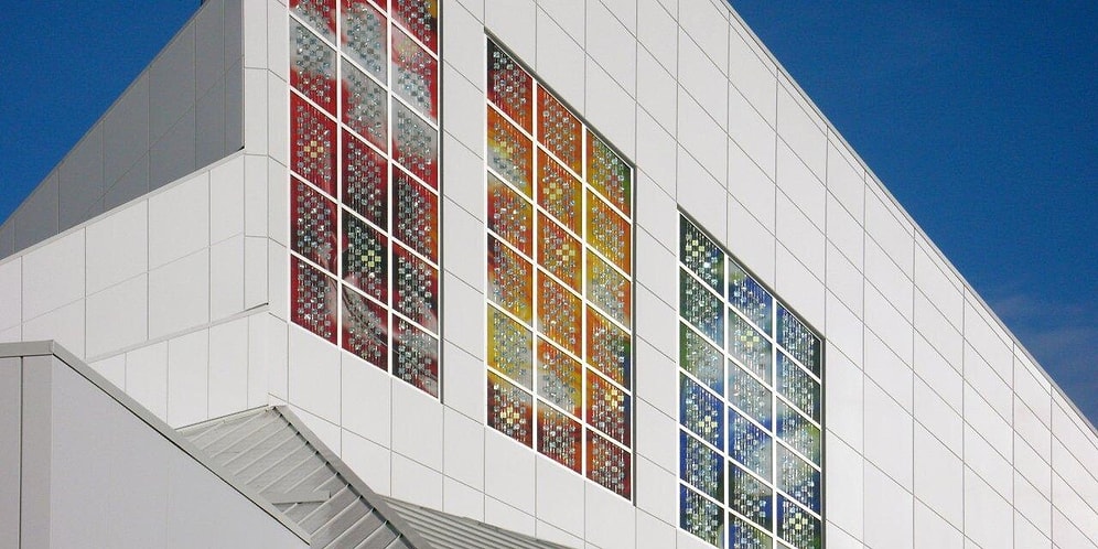 Güneş Enerjisi Kullanarak Sokaklarını Aydınlatan Şehirlerden 8 Sıra Dışı Görüntü
