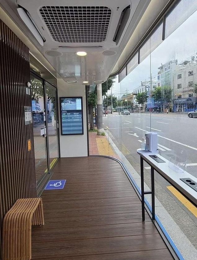 7. İmkansız gibi gelebilir fakat bu bir otobüs durağı...