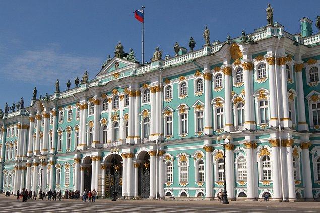 8. Hermitage (Ermitaj) Müzesi